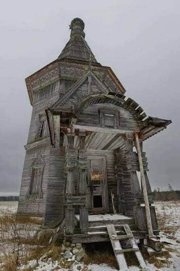 Bojan Travel Experiences and & Planning Bojan Travel Planning and & Organising Arkhangelsk Northern Russia St. George the Victorious wooden chapel